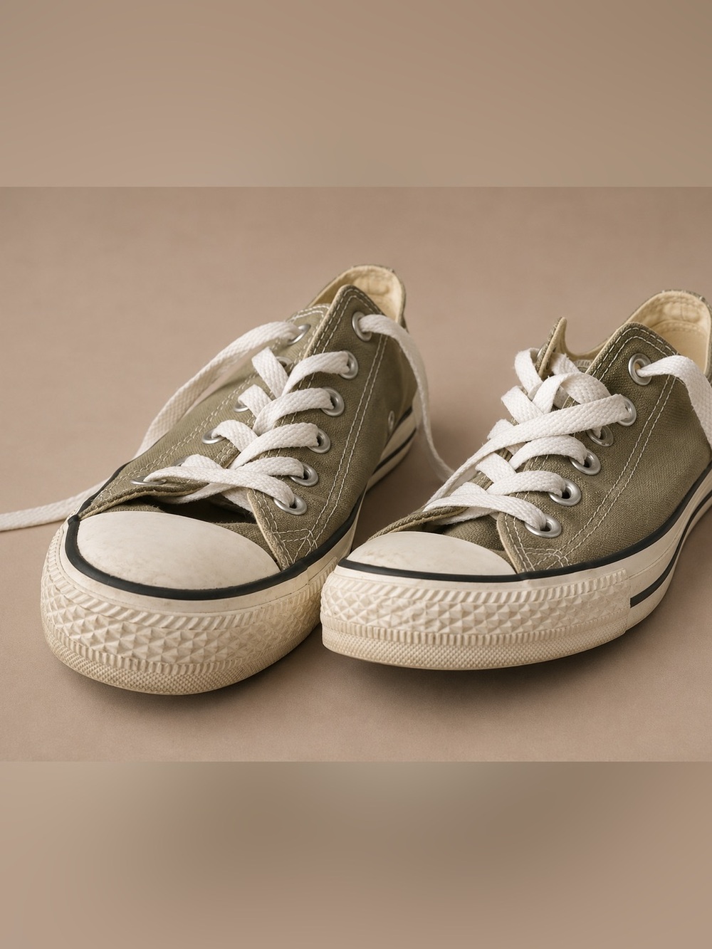 Converse Chuck Taylor All-Star, Low Top Sneakers - Picture 6 of 7